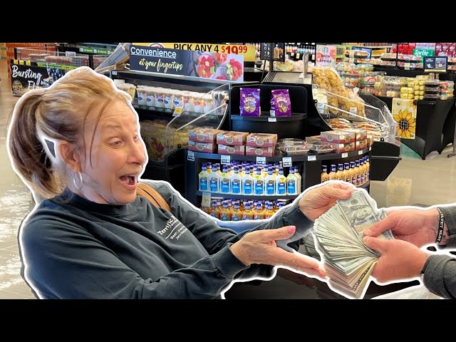 MAN GIVES AWAY MONEY AT VONS AFTER MASSIVE JACKPOT!