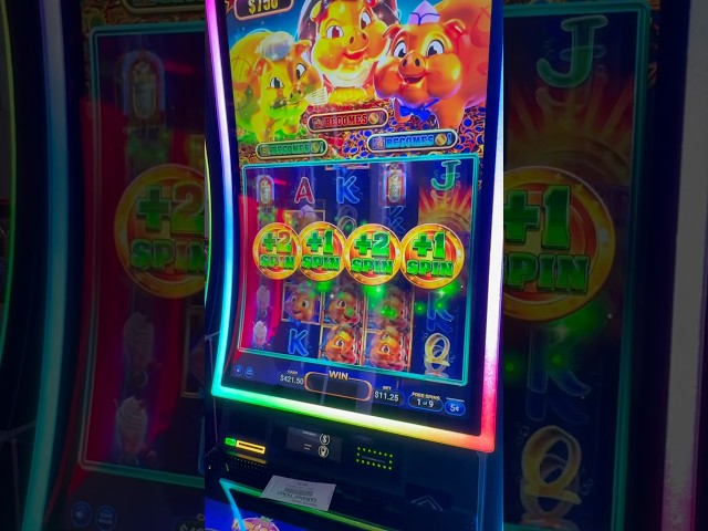 JACKPOT! ON RAKIN BAKiN TRIPLE OINK SLOT!! #slots #jackpot #casino #gambling #slot #slotmachine