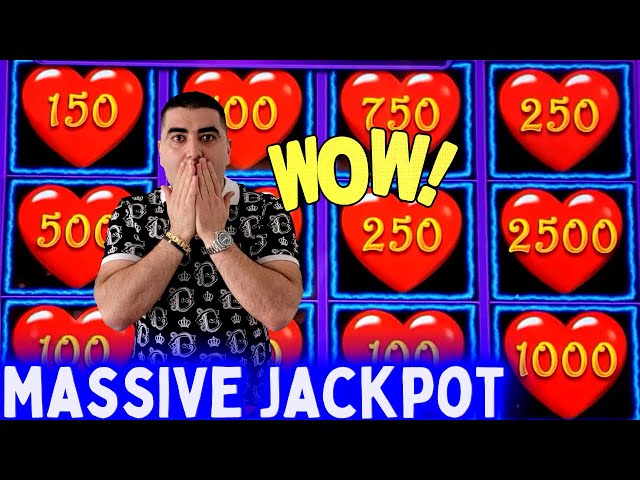 OMG I Won MASSIVE JACKPOT On Lightning Link Slot Machine