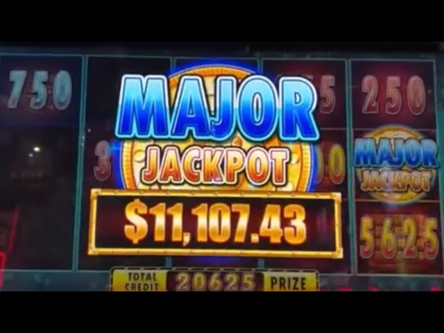 MASSIVE MAJOR JACKPOT On Huff N More Puff Slot Machine – Live Casino Play