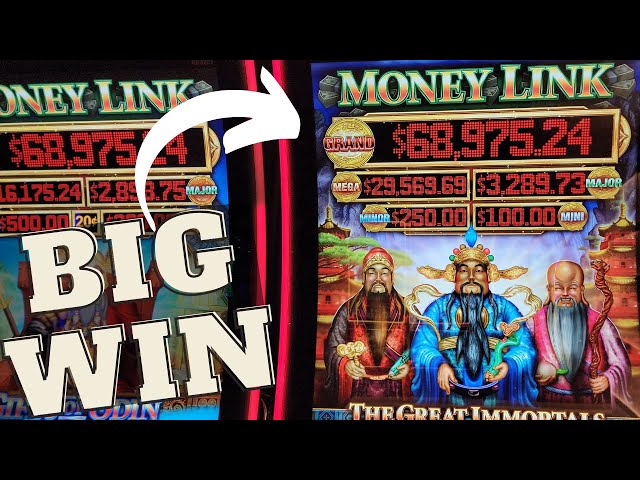 Winning BIG MONEY On Slot Machine At Casino