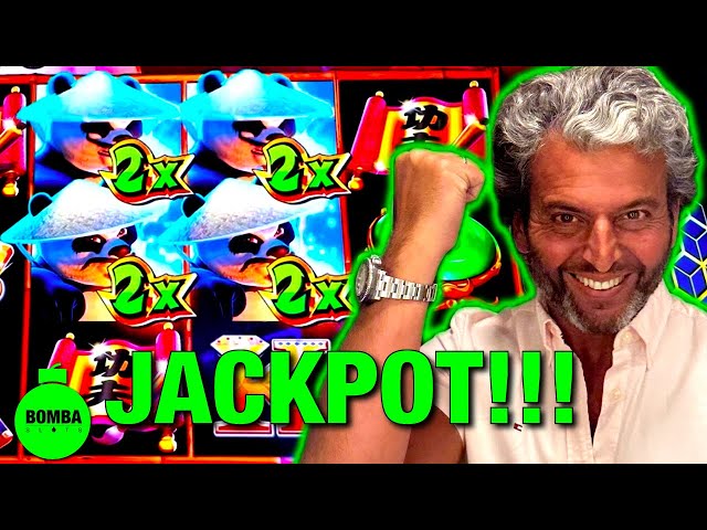 Lucky Passenger Hits A Mighty Jackpot!!! #LasVegas #Casino #SlotMachine