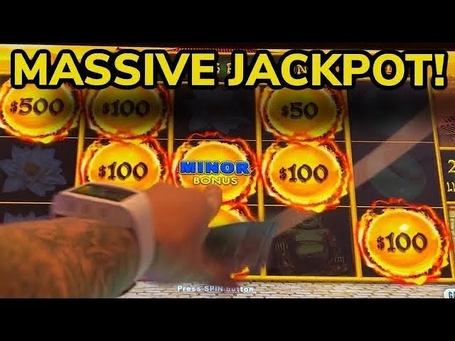 VEGAS MAN WINS A MASSIVE JACKPOT!