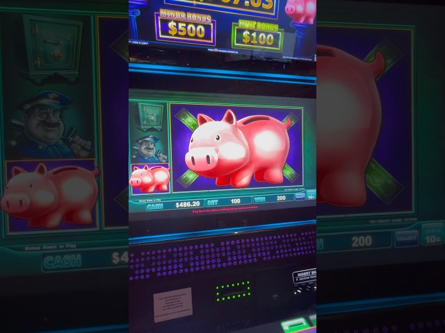 GOT A HUGE PIG ON PIGGY BANKIN SLOT! #slots #jackpot #casino #gambling #slot #slotmachine #bonus