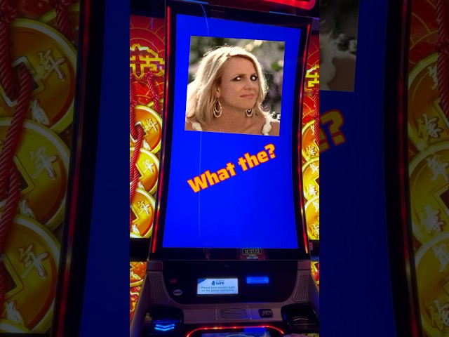 I Got the ‘Blue Screen of Death’ in a Casino #slots #casino #shorts