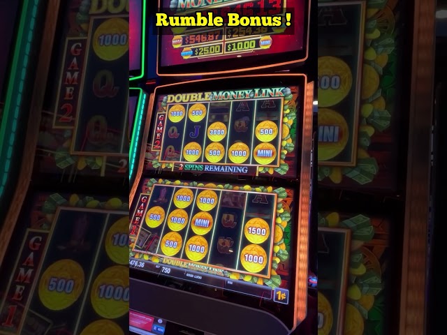 MAX Bet Rumble Bonus or BUST! #slots #shorts #casino