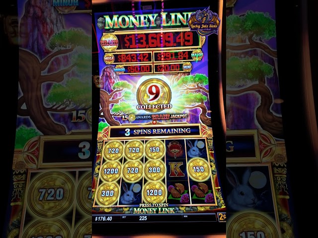 Money Link FACEOFF Which One Reigns Supreme? #slot #casino #wendover